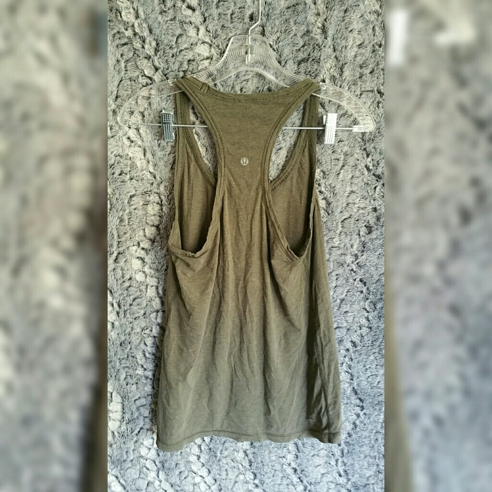 Lulu lemon tank